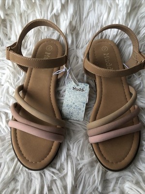 Pair Of Girls Sandal Size 2 Beach Slip On Casual Dressy Everyday School Shoes