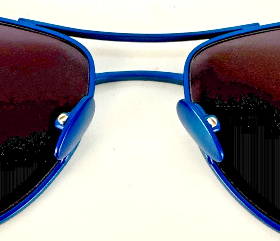 Tom Davies Gafas de sol de aviador Colección Londres en filigrana de titanio puro Foto 4 de 4