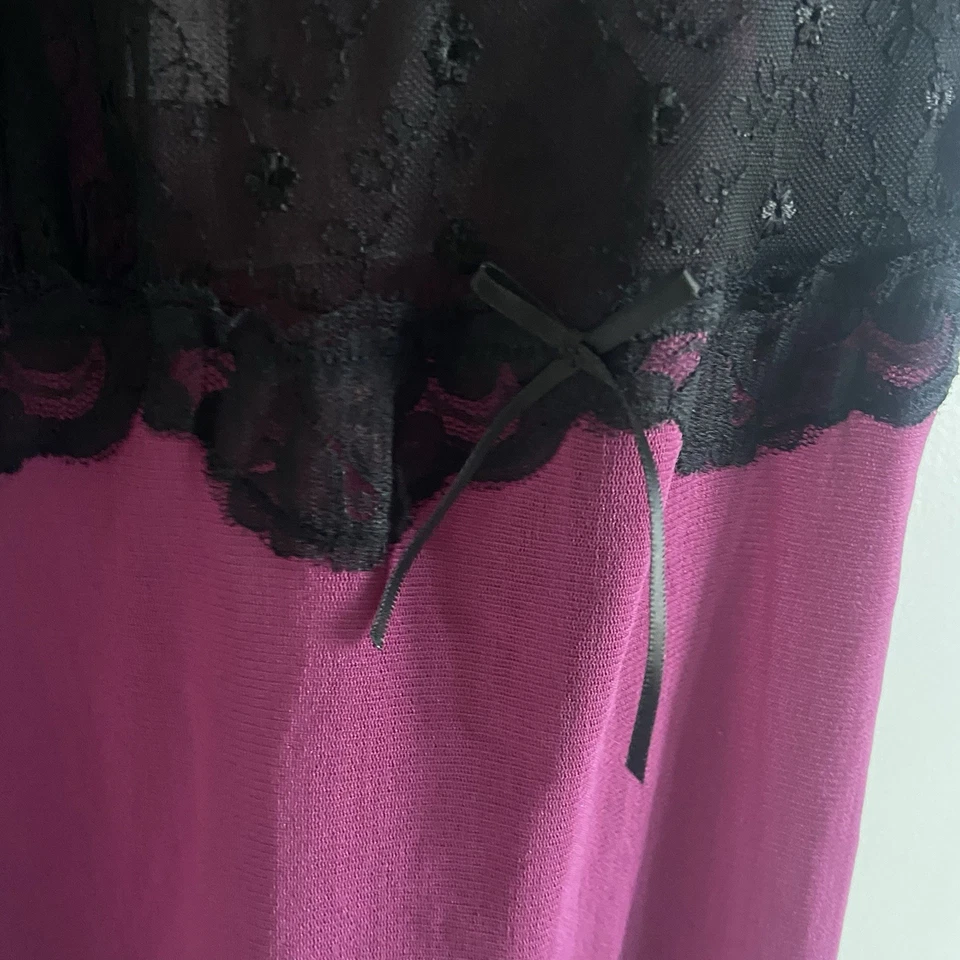 Babydoll Cacique Intimates púrpura y negro - talla 26/28 - correas ajustables Foto 3 de 4