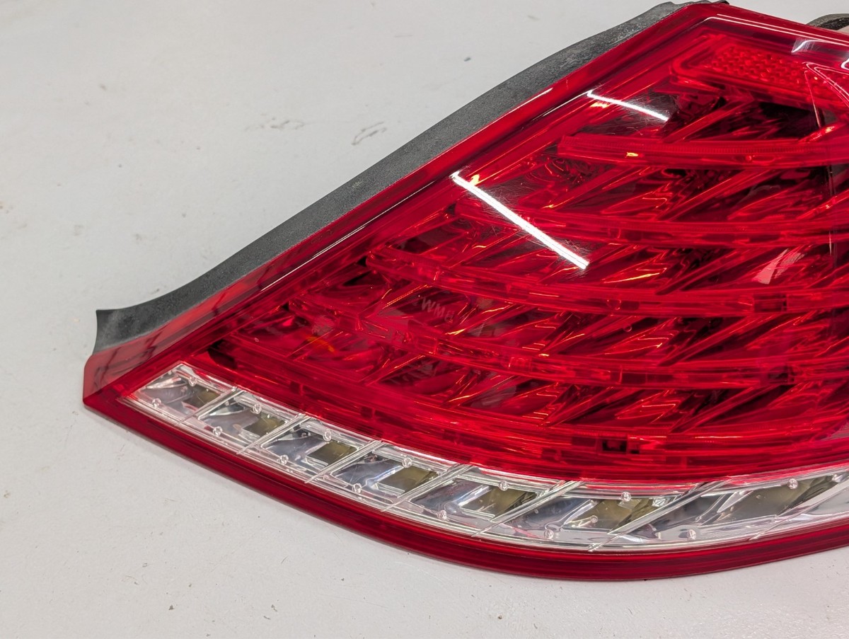 2008-2010 BMW E63 E64 650I M6 LCI RIGHT PASSENGER SIDE OUTER LED