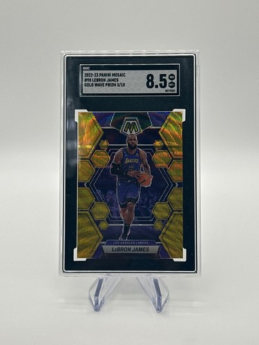 LeBron James [Gold] #98 2022 Panini Mosaic card