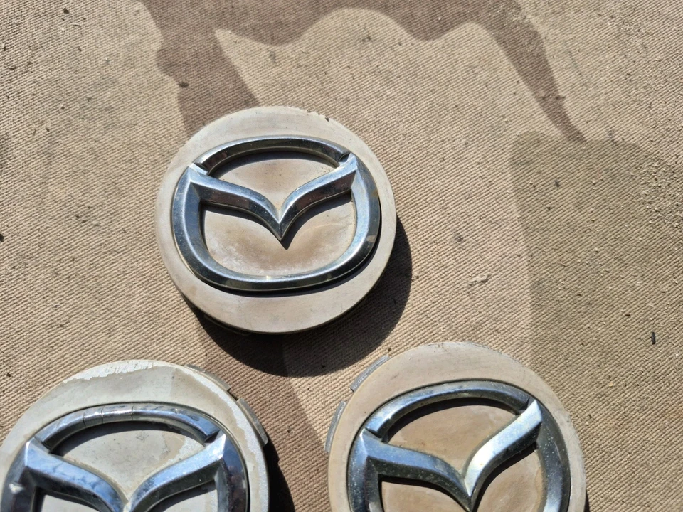 TAPAS CENTRALES DE RUEDA 082874 para MAZDA CX-3, CX-5, CX-9 MX-9 / OEM / USADO / LOTE DE 3 Foto 4 de 4