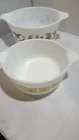 Set of 2 Vintage Pyrex Casserole Dishes