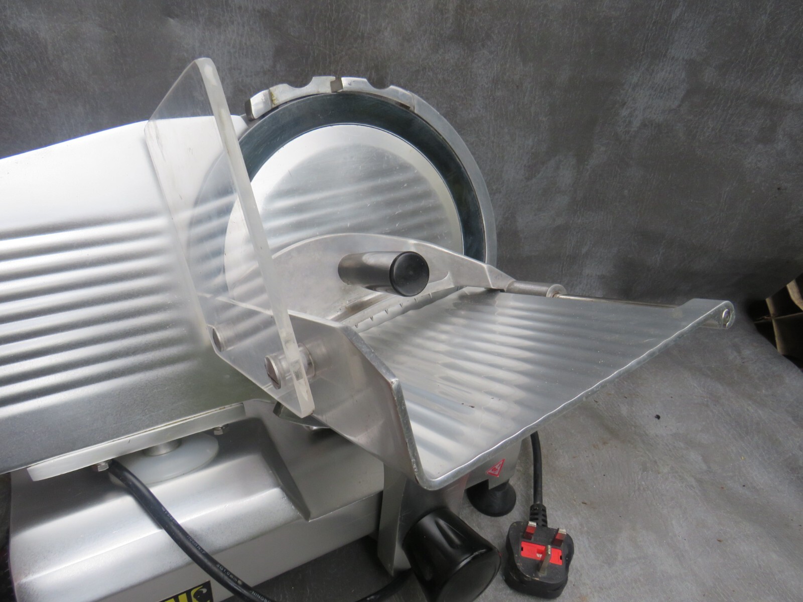 A GOOD WORKING BUFFALO CE228 120W DELI MEAT SLICER eBay