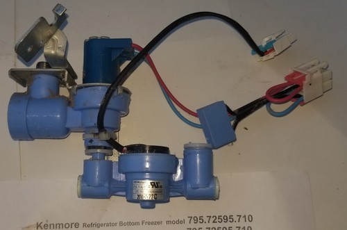Kenmore refrigerator water inlet valve assembly Part # AJU72992601 - 第 1/2 張圖片