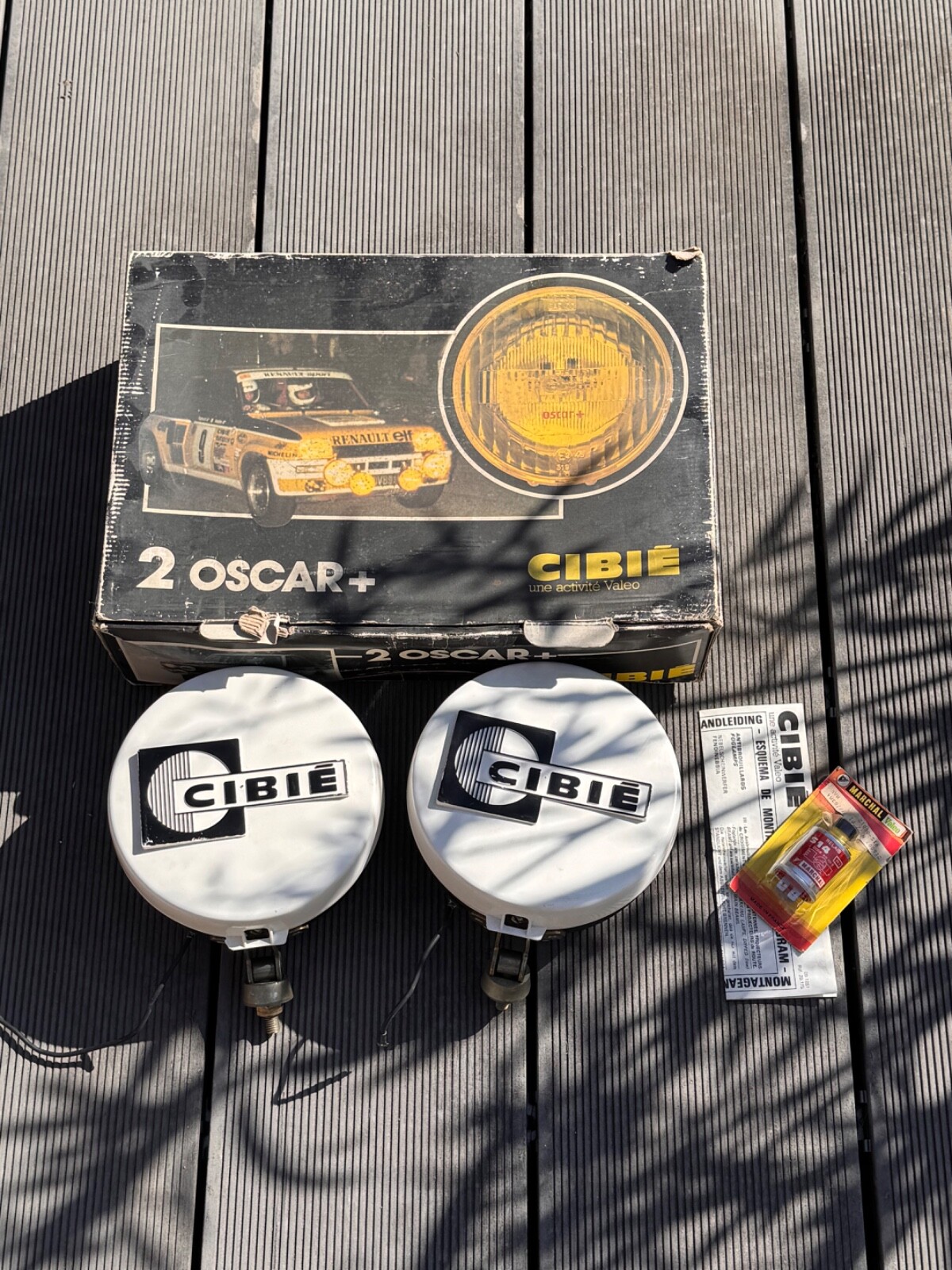 Feux rallye Cibié Oscar+ 1981 vintage pour illuminer vos sorties nocturnes en youngtimer