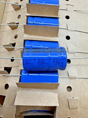 5X MAL212018471E3 VISHAY AXIAL 470uF 63V 20% ALUMINUM ELECTROLYTIC CAPCITOR 8000