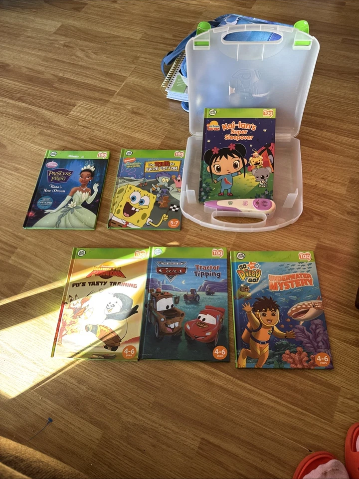 LeapFrog Tag Green Stylus Pen Reader with 6 Books - Works Great -  Leap Frog - Image 2 of 4