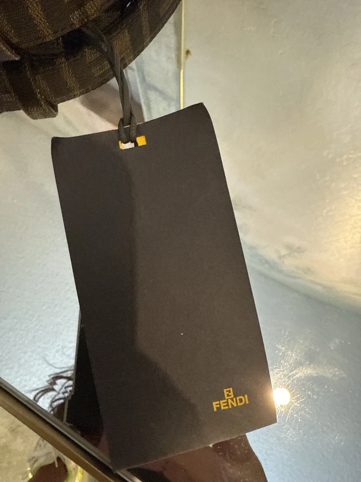 NUEVO CON ETIQUETAS - Cinturón Fendi Zucca Lona Logo Talla 60/24” Cintura Marrón Tabaco FF Foto 4 de 4