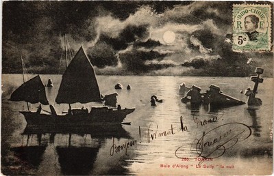 Old postcard VIETNAM - Tonkin - Bay of Along ''Le Suily'' at night (94537)