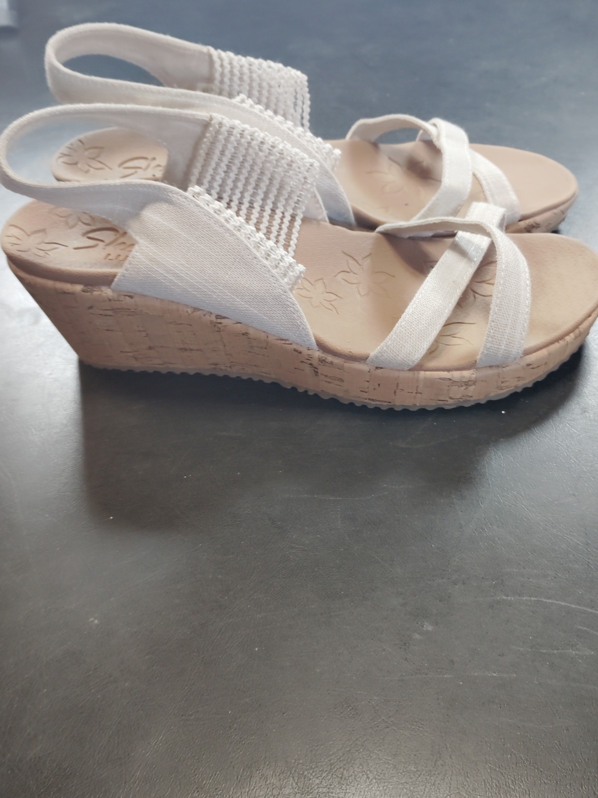 Skechers Cali Luxe Foam Meditation Women 8.5 Sandals Tan Slingback Crisscross image 4