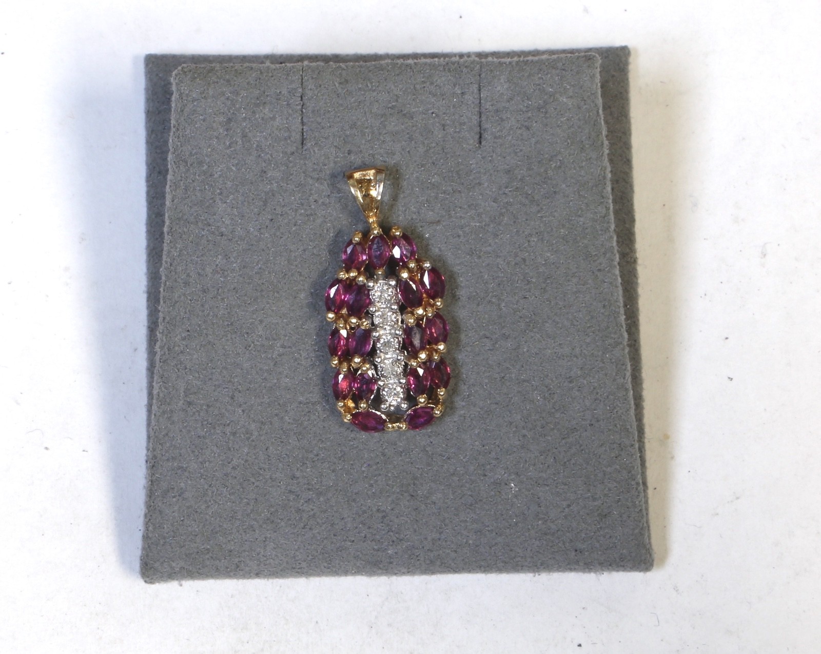 10K Solid Yellow Gold Marquise Ruby & Diamond Pen… - image 6