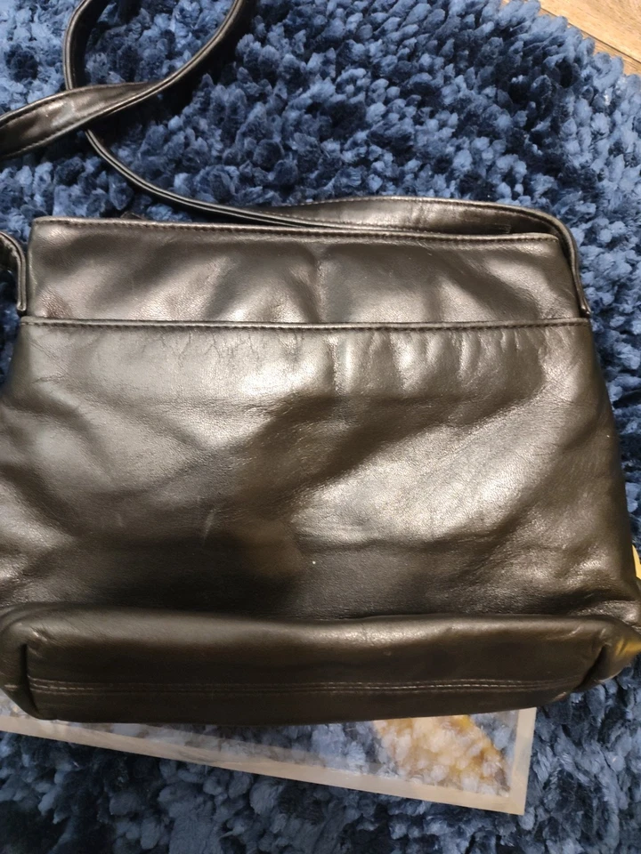 Bolso de mano de cuero Lauren Ralph Lauren cartera montura negro Foto 3 de 4