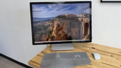 Microsoft Surface Studio 2 28'' 4.5K i7-7820HQ 2.90GHz 16GB 1TB SSD GTX 1060