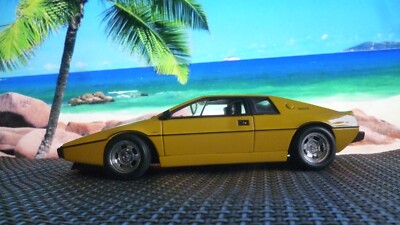 1:18  Lotus Esprit 1977 / Auto Art