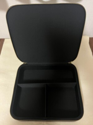 CHANEL BEAUTY La Collection Complete Gift Pouch CHANEL