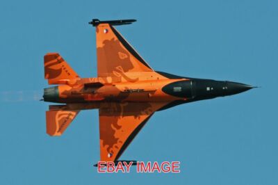 FOTO FLUGZEUG GENERAL DYNAMICS F-16AM 'J-015' DIES IST EINES DER SPEKTAKULÄRSTEN
