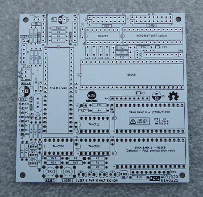 68K-MBC blanke Platine mit weißer Lötmaske - läuft CP/M 68K beim Aufbau.