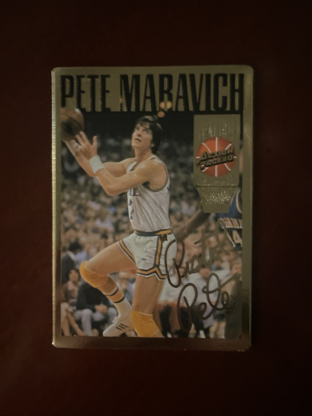 1995 Action Packed HOF Gold Pete Maravich #26