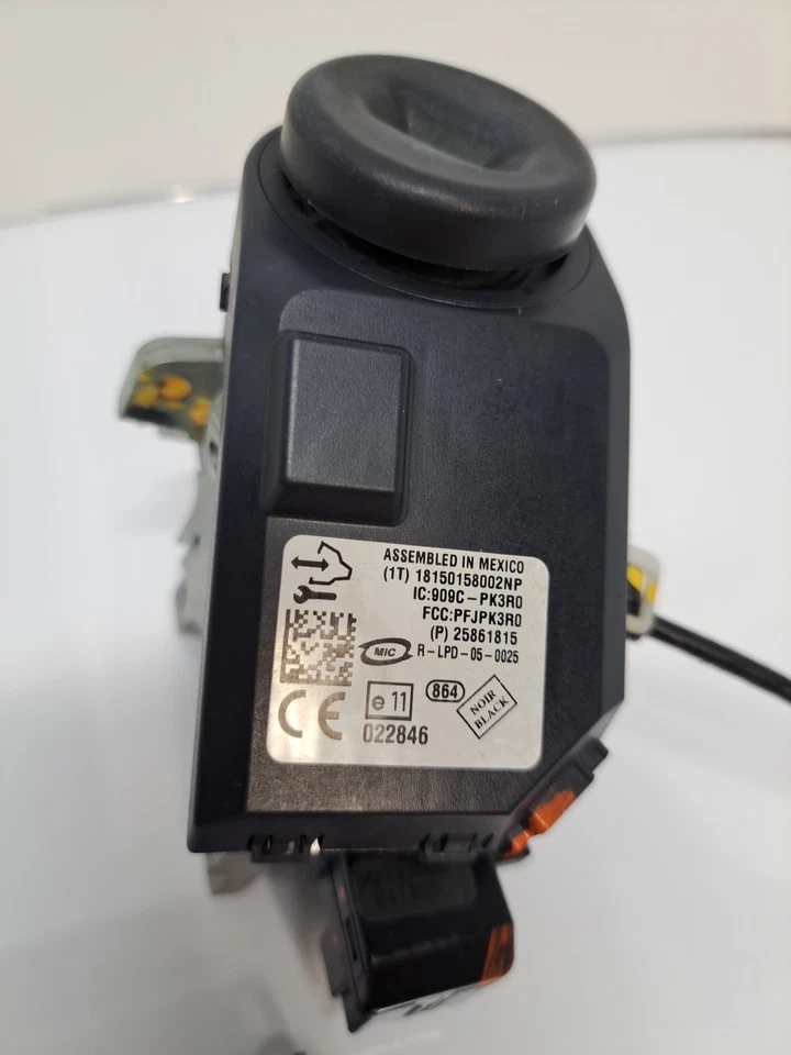 2008 2009 2010 2011 2012 2013 2014 Silverado Sierra Ignition Switch With Key - Image 2 of 4