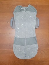 HAPPIEST BABY SNOO Sleep Sack Swaddle Size Large 18-24 lbs gray stars