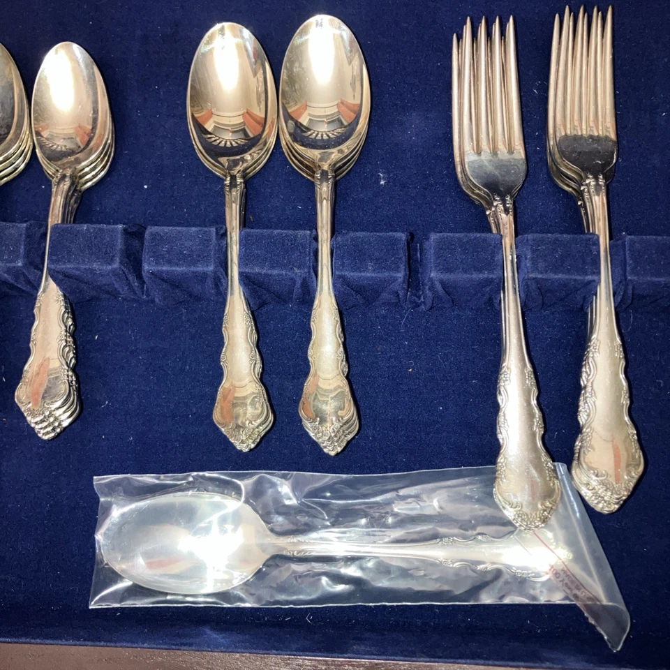 НАБОР СТОЛОВЫХ ПРИБОРОВ REED BARTON DRESDEN ИЗ РОЗОВОГО СЕРЕБРА С сундуком против потускнения КОРОБКА 39 - Изображение 3 из 4