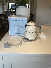 Image of SMEG 50's Style Mini Electric Kettle 0.8L Capacity 1400W KLF05WHUK - Cream