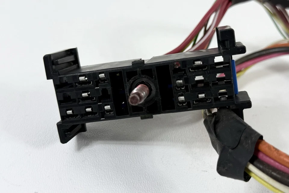 Arnés de cableado interruptor de encendido Sierra Silverado 1500 2000-2002 solo OEM Foto 2 de 4