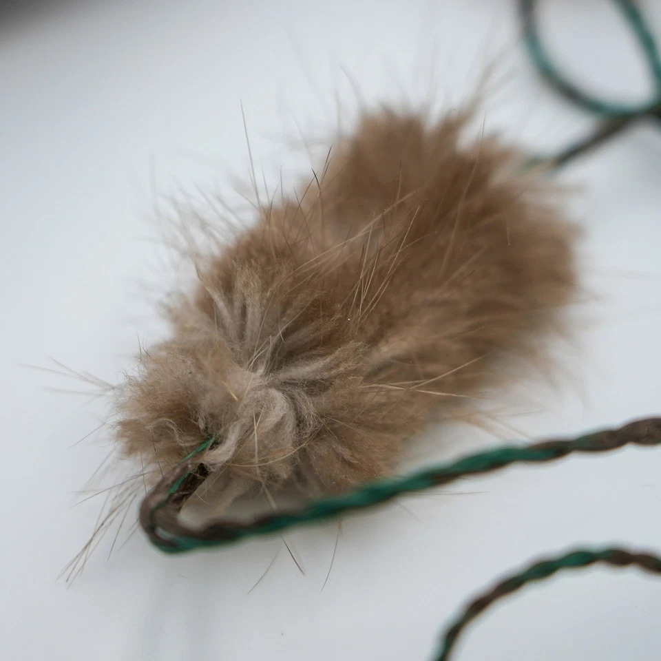 D97 Hunting Bowstring - Camo Flemish Twist with Beaver Silencers - Image 3 of 4