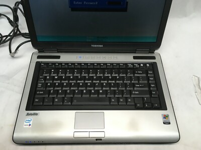 Toshiba Satellite M105-S3041 Laptop For Parts Dim LCD Boots to