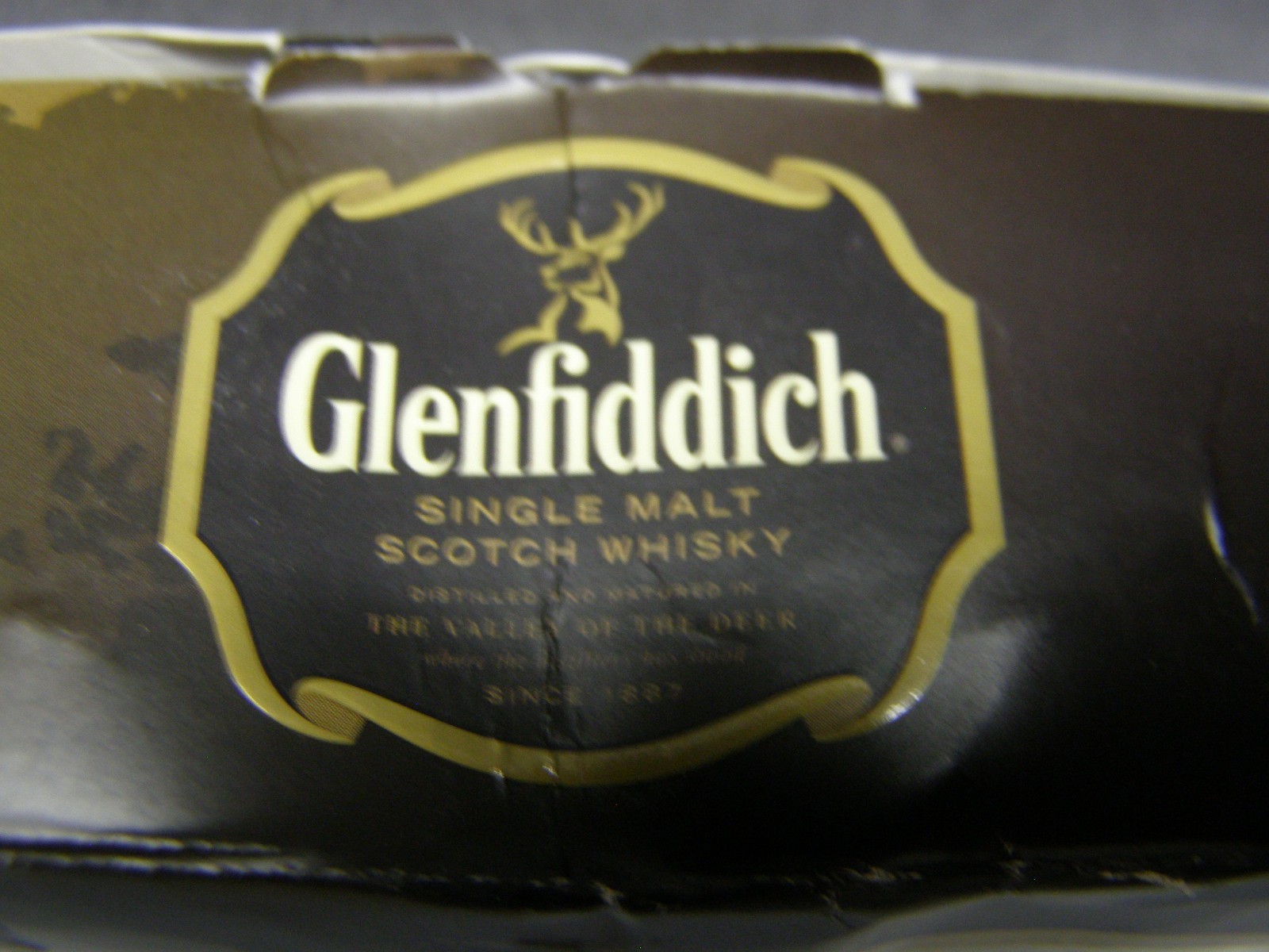 Glenfiddich Scotch Whisky Tasting Essentials Set w/ DVD 3 Glasses