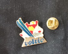 Pin's Volvic Ski Neige Montage Sport Snow Sportif Boisson Drink - Pin L1