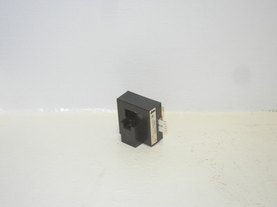 YASKAWA CONTROLS CO. UND-300B/50 USED CURRENT TRANSFORMER UND300B50