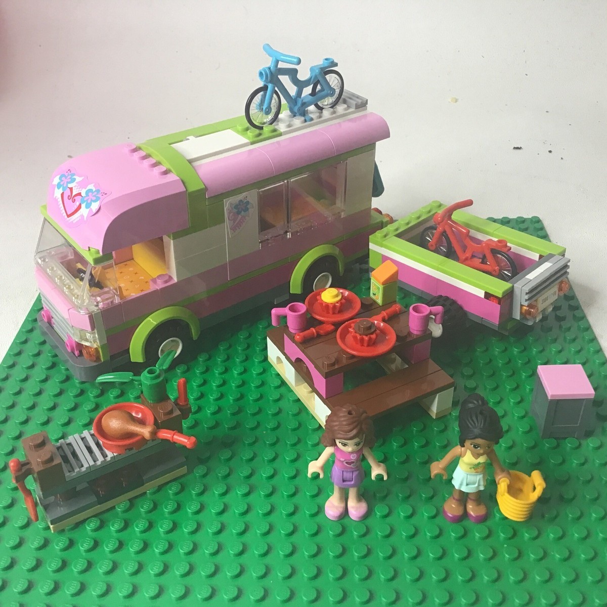LEGO Friends 3184 Adventure Camper set, retired, 100% complete W