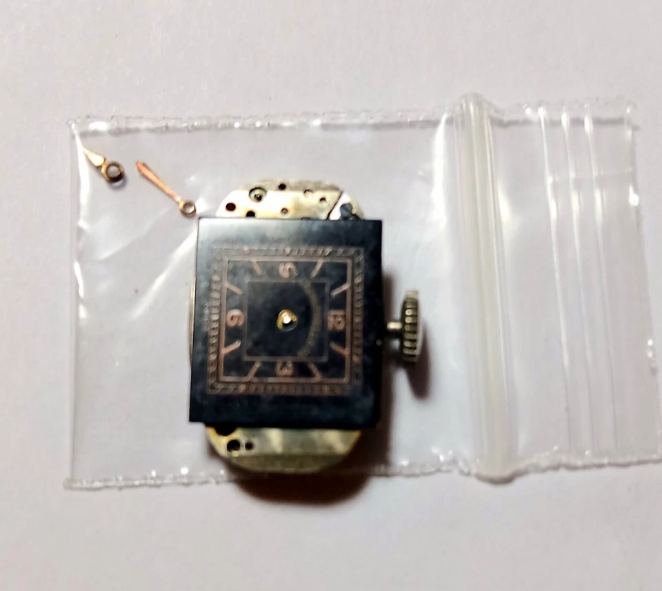 #222,  5 1/2 Lignes  17 Jewel Tavannes Good Balance Assembly Runs & Stops. - Image 4 of 4