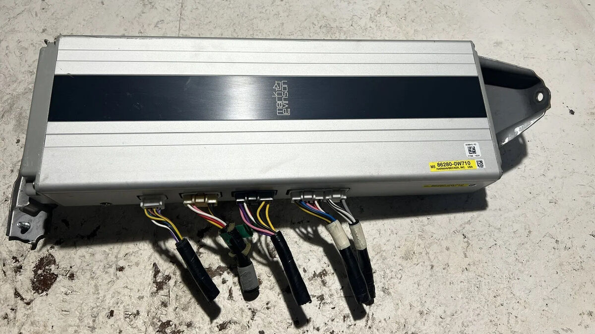 2010 2011 2012 LEXUS LS460 Mark Levinson Amplifier 86280 2010 2011 2012 LEXUS LS460 Mark Levinson Amplifier 86280