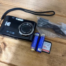 KODAK PIXPRO FZ45BK Compact Digital Camera with 32GB Memory Card