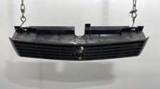 Calandre Peugeot 305
