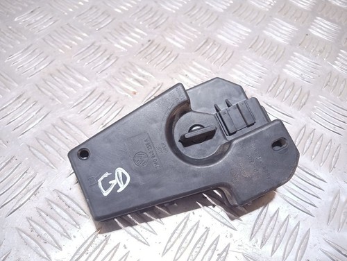 Volkswagen Sharan 1997 Diesel Glühbirnenhalter Heckleuchte 7M0945258A UST88298