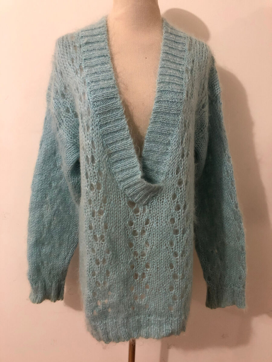 Chelsea Young Vintage Oversize V-Neck Sweater Ice Blue Chelsea Young Vintage Oversize V-Neck Sweater Ice Blue