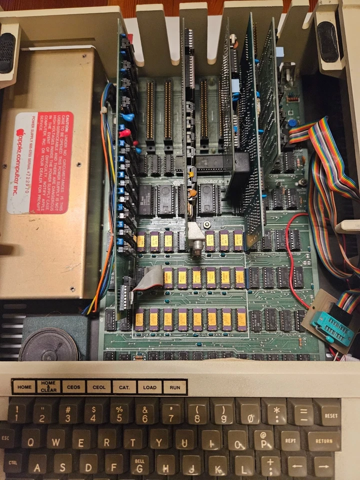 Apple II (1979 оригинал) ранний серийный #A2S1-14934 + диск II + происхождение - Изображение 3 из 4