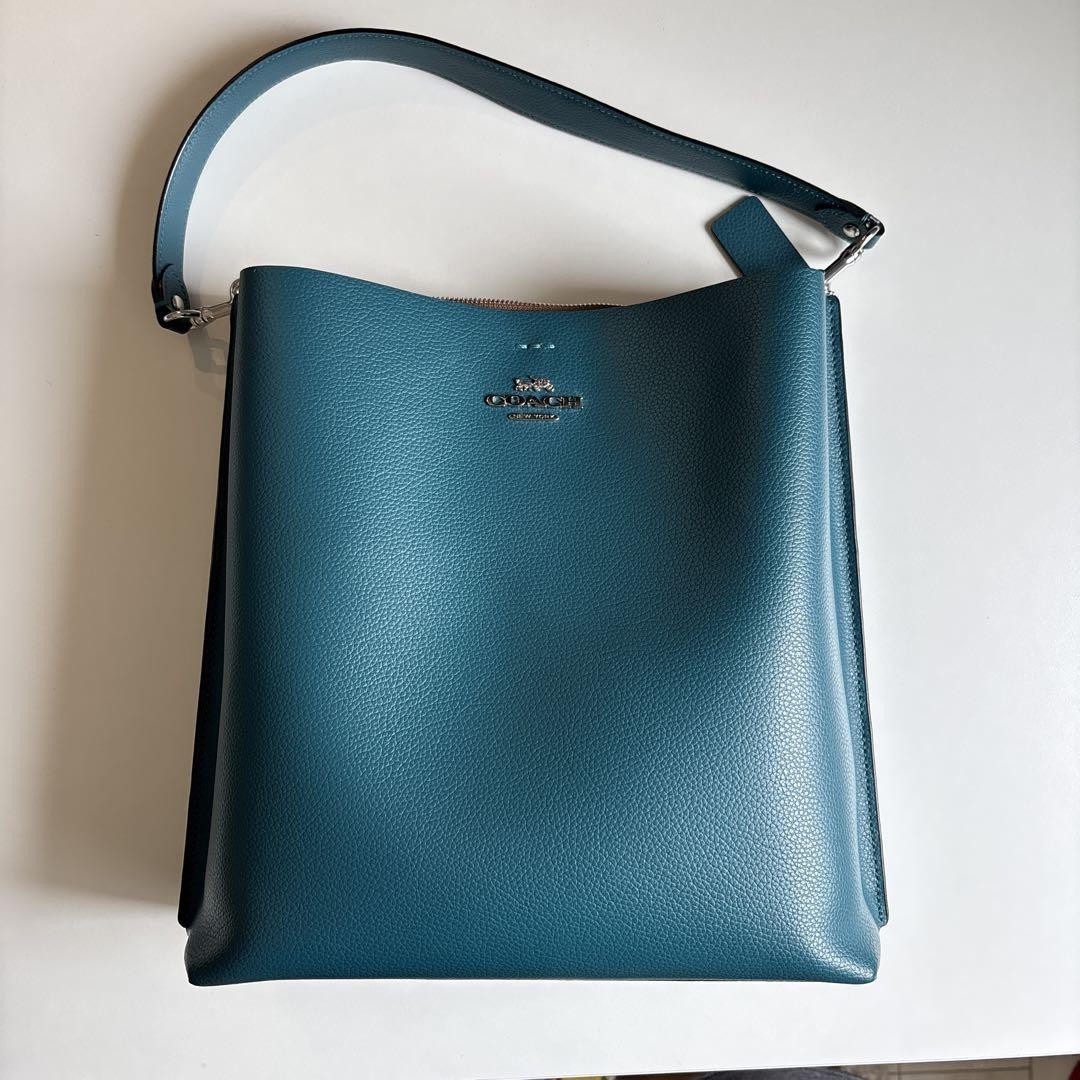 COACH Genuine Leather Crossbody Shoulder Bag Excellent Preowned Condition