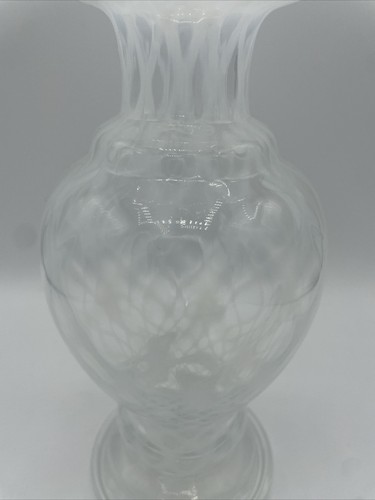 Vintage Fenton Glass French Opalescent Trellis Optic Vase 8.75” Tall - Picture 4 of 8