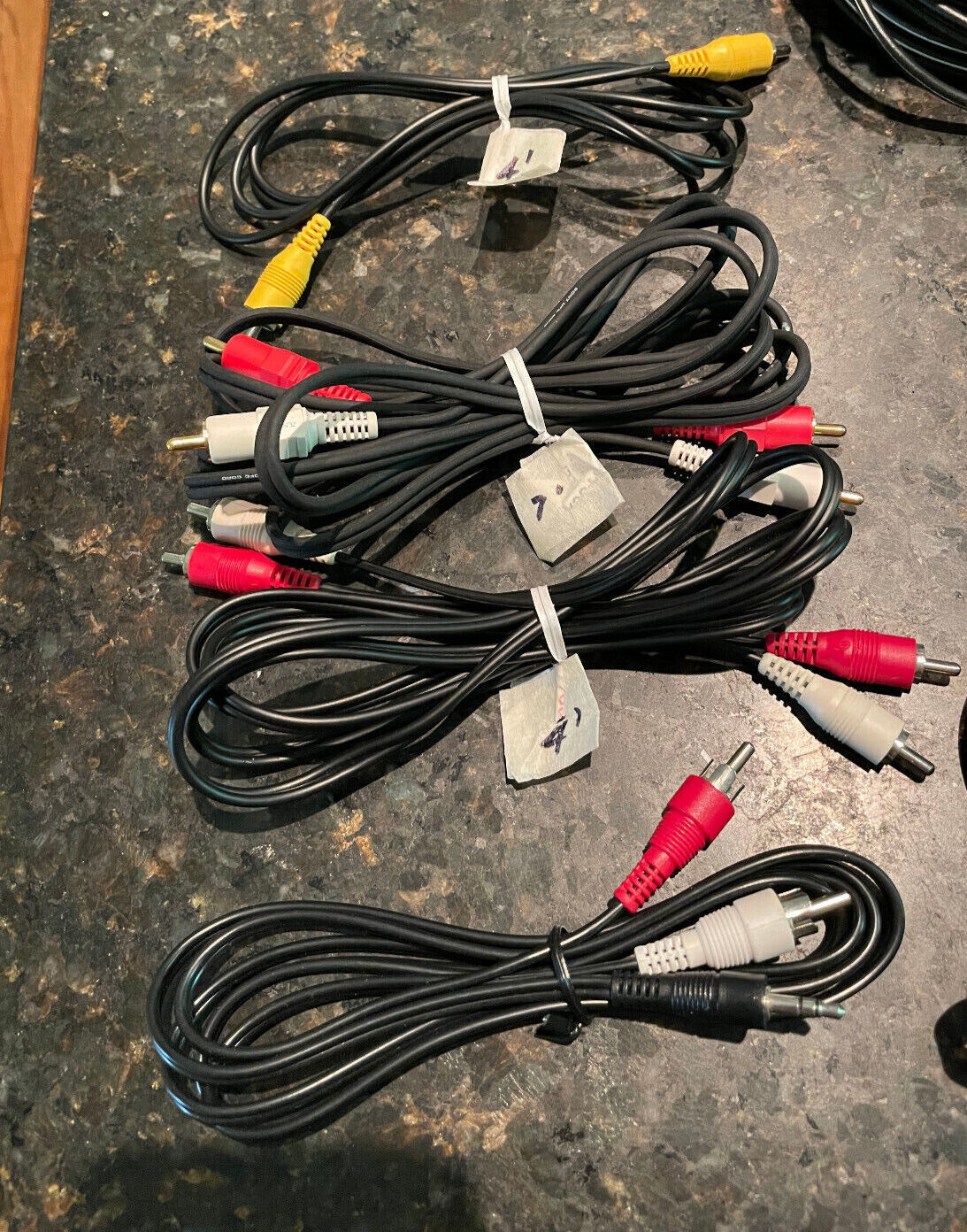 Lot of 9 RCA Cables Composite Male to Male Audio Video Stereo AV VCR DVD TESTED