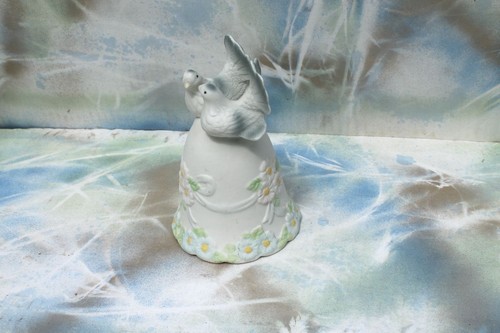 Love Birds with Daisies Porcelain Bisque Bell FREE SHIPPING! - Imagen 8 de 10