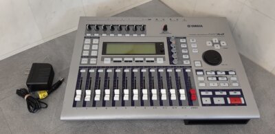 Yamaha AW16G 16-Track Digital Audio Workstation Excellent free