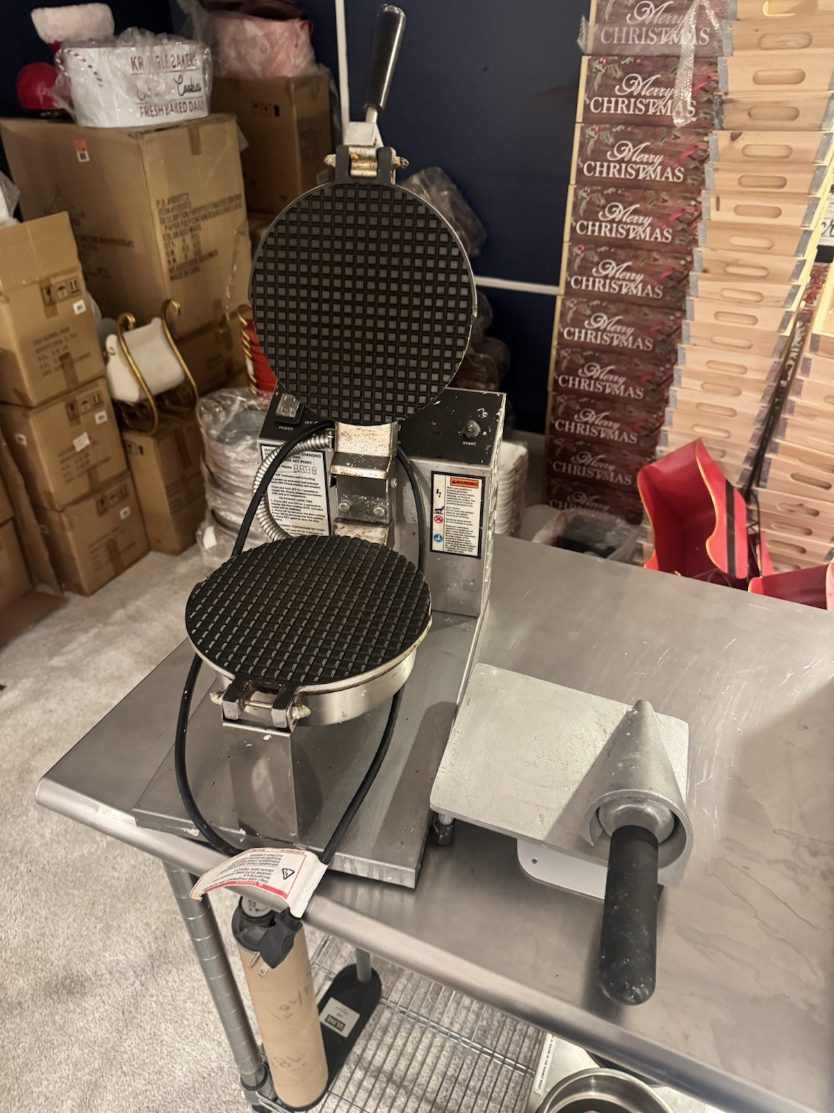Gold Medal 5020ET Electric Giant Waffle Cone Baker 120V 1000W 20/hr