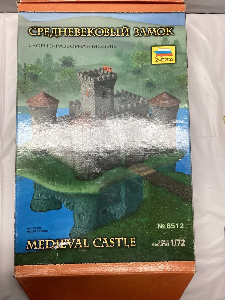 Castillo Medievil Modelo #8512 Escala 1/72 82 Piezas Contadas Para Piezas Foto 2 de 4