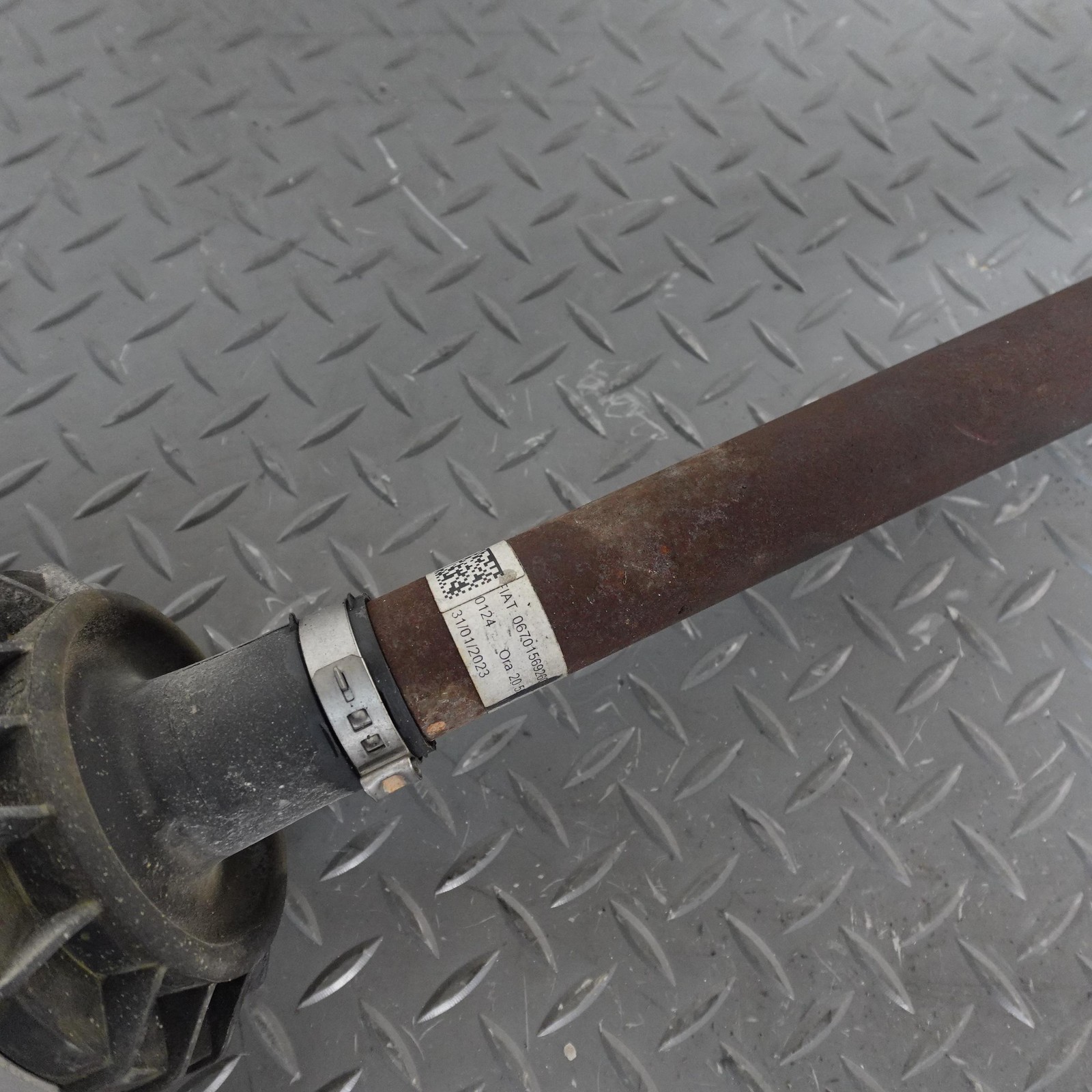 Maserati Grecale Folgore 2023-2026 Rear Right Axle shaft P/N 06701569260