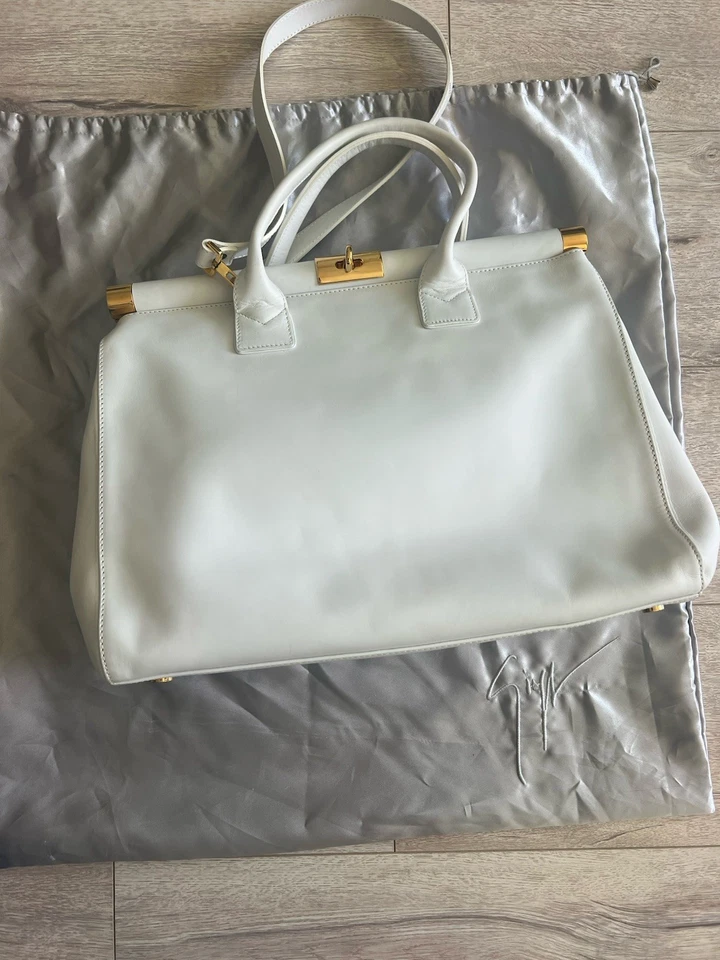 Gorgeous NEW! Giuseppe Zanotti White w Gold Leather Womens Handbag Tote! $1,395 - Image 3 of 4